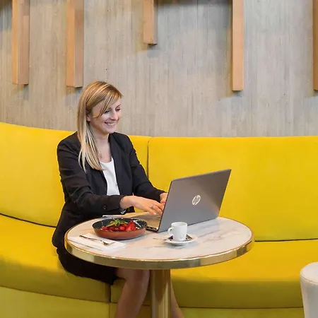 Novotel Paris Charles De Gaulle Airport 4*